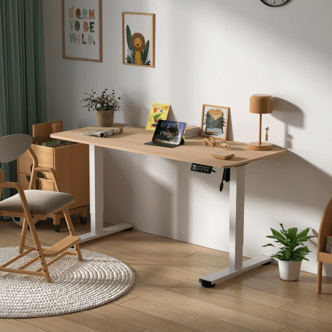 Bureau assis-debout électrique avec plateau monobloc